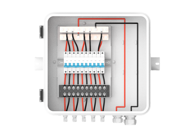 Dyness Tower Pro Combiner Box DCB-5-50-HV | Rebor B.V.